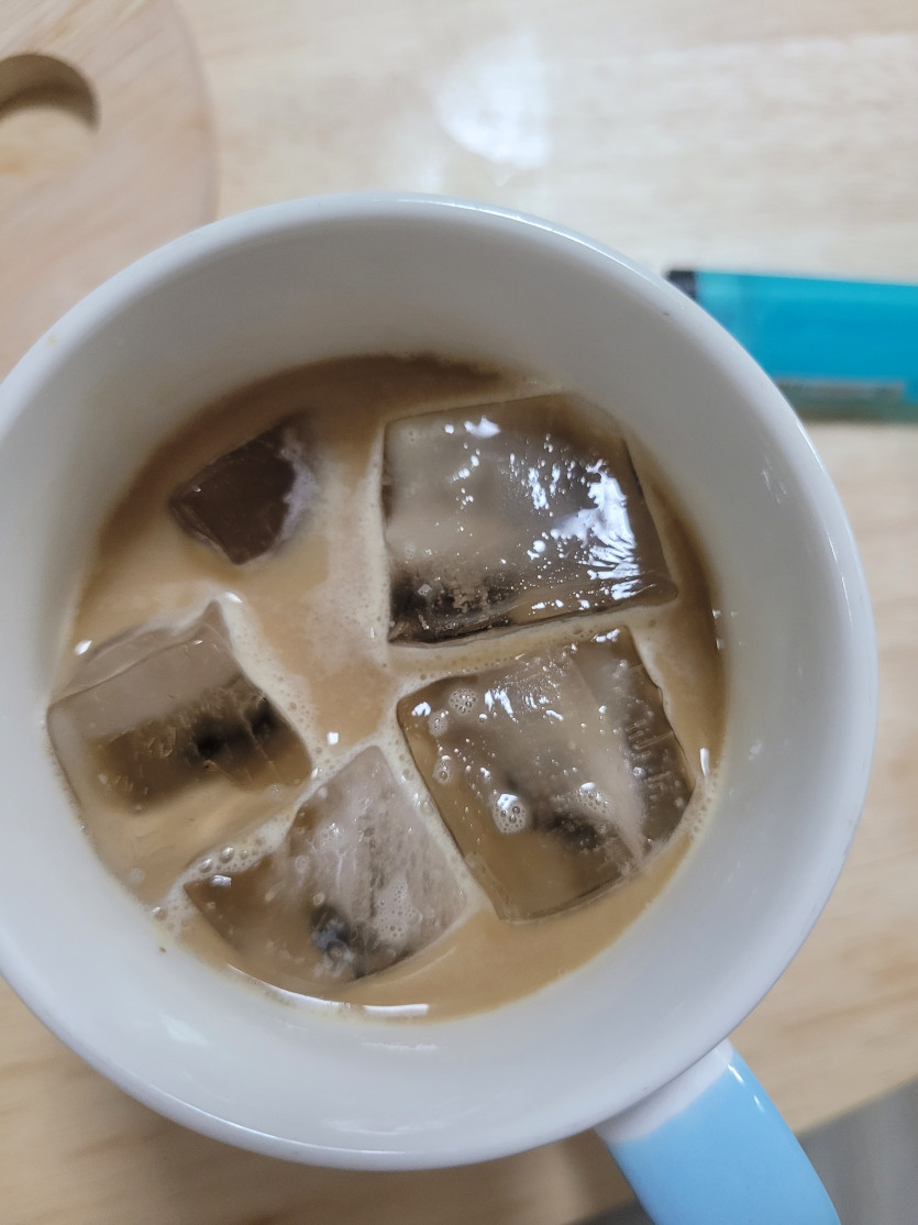 커피도 한잔씩 하먼서..(0)