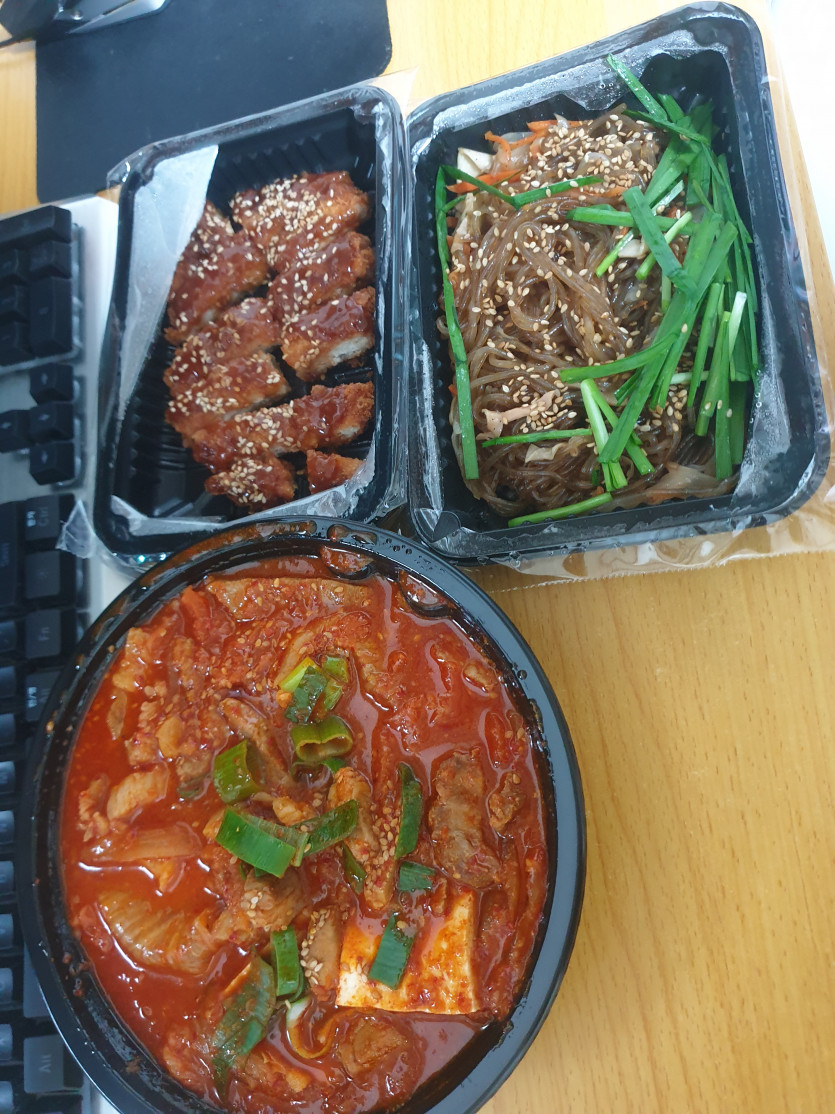 이것좀 보세요 여러분(0)