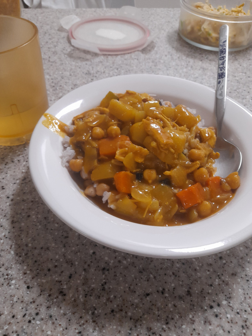 카레해서,먹네요..(0)