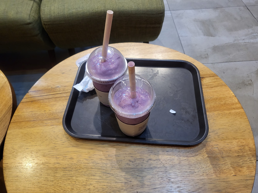 커피한잔하러왔는데(0)