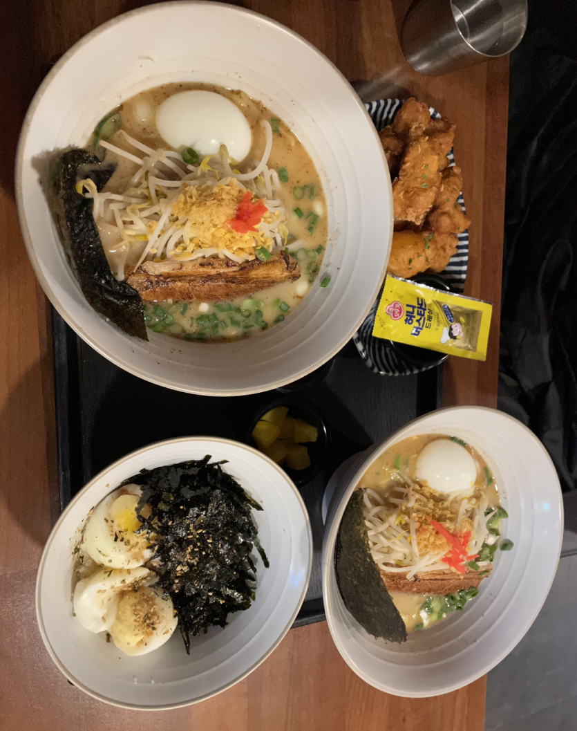 늦저녁 묵네여ㅎㅎ(0)