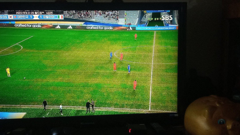 축구는 선전 하는데 내 포바는..이모양 이냐 흐흐(1)