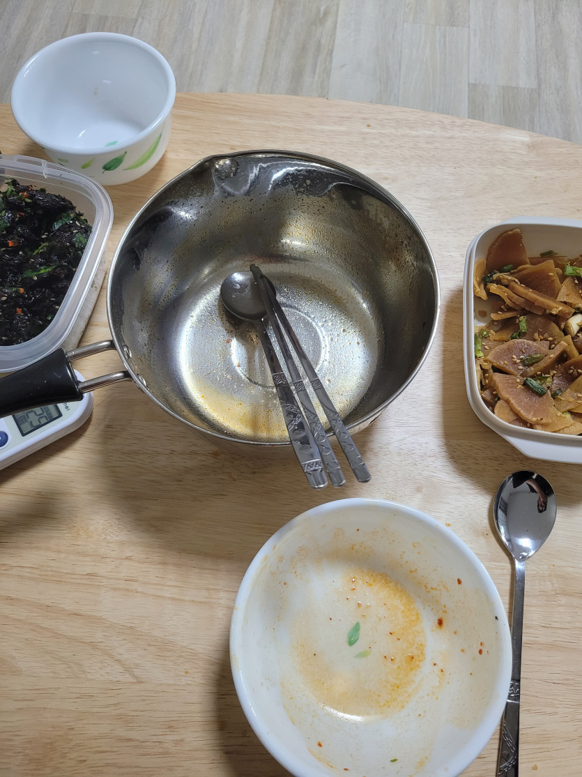 밥먹느라..(0)