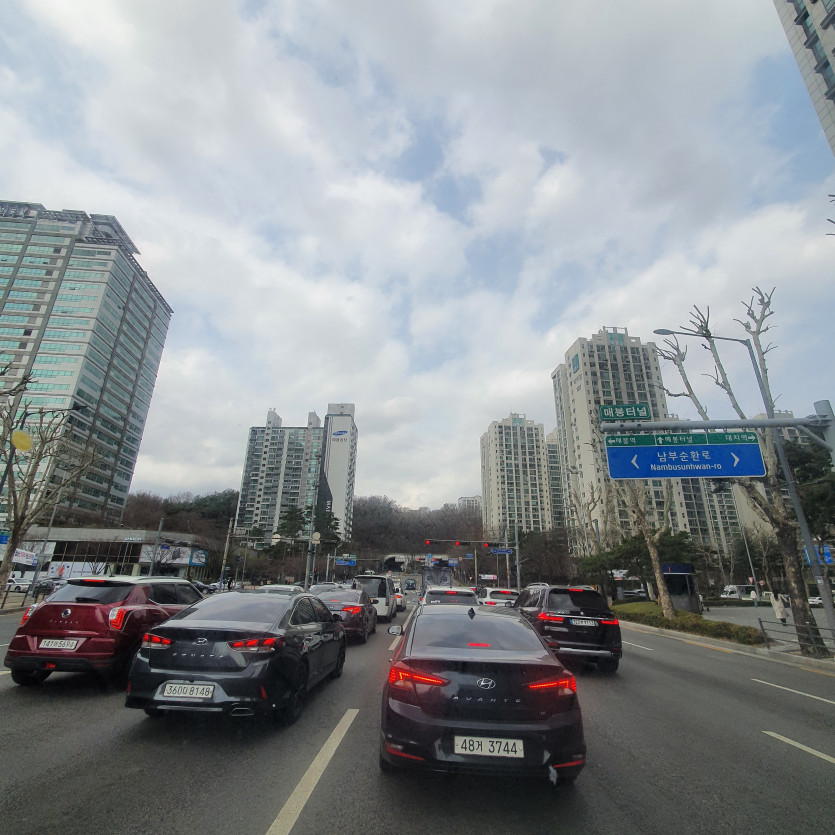 오늘은 날이참 흐리네요..(0)