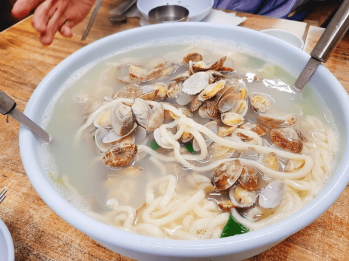 야가다 퇴근 후 칼국수ㅎㅎ(0)