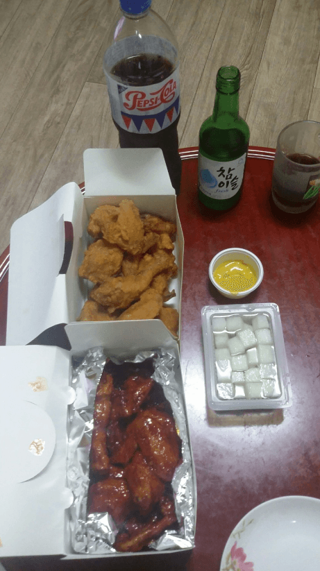 여자친구도 없고 친구도 없는 저는 집에서 웁니다(0)