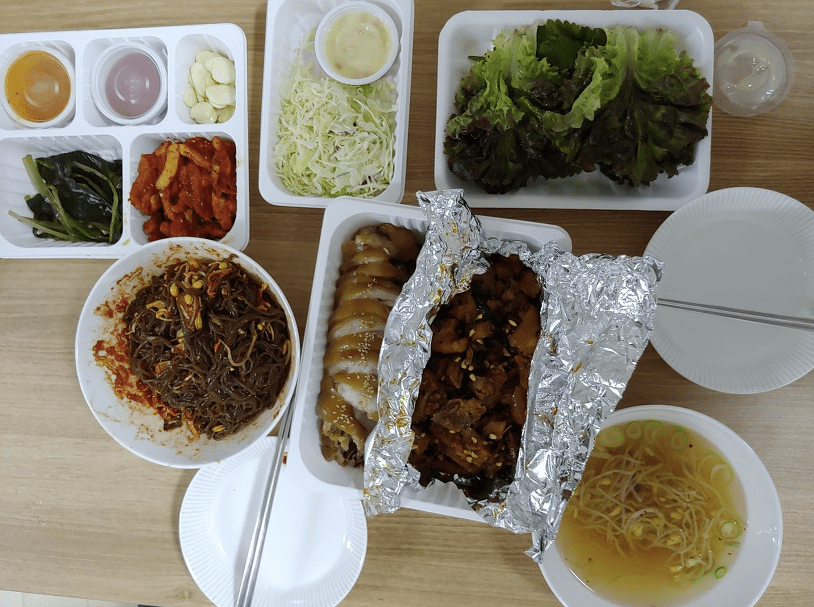 토요일밤은 족발이죠 족발(0)