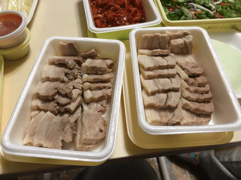 주말에 마지막은 보쌈과 함께(0)