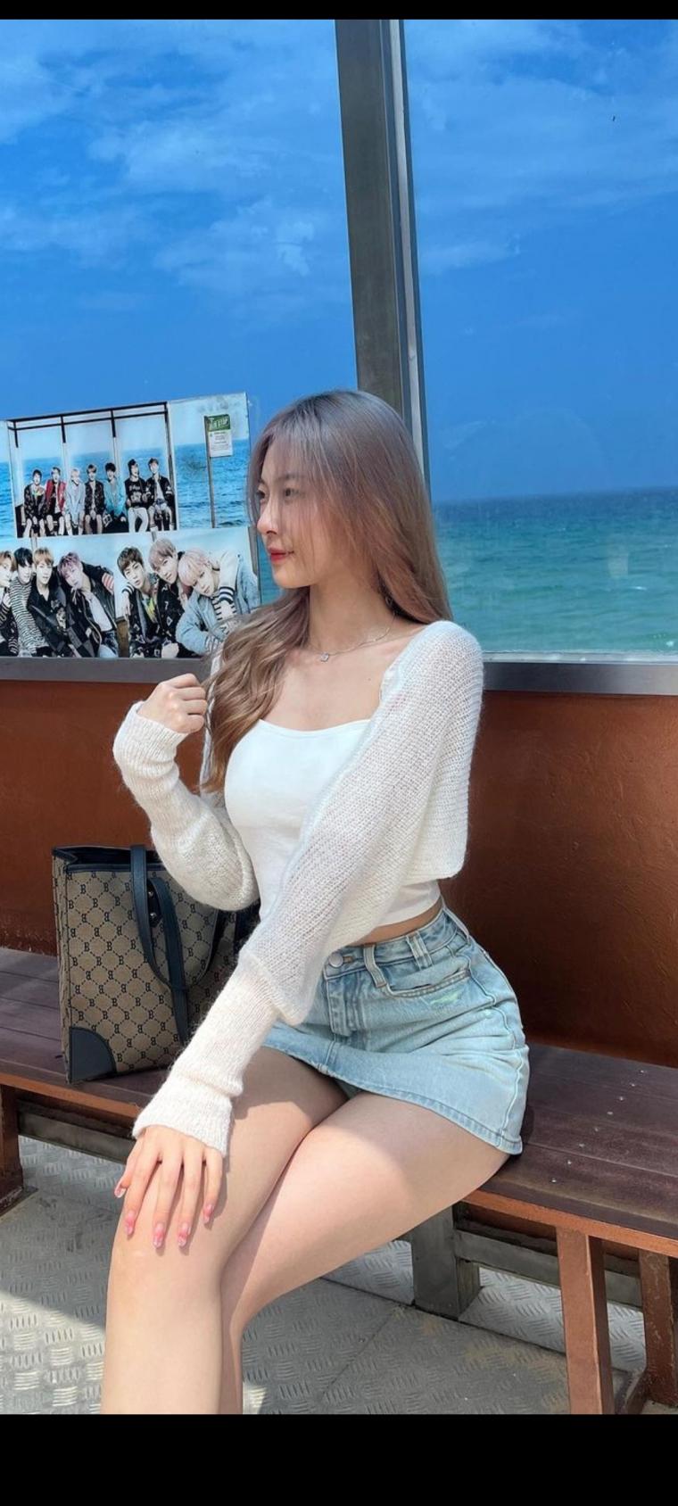 팬티 보이네??(2)