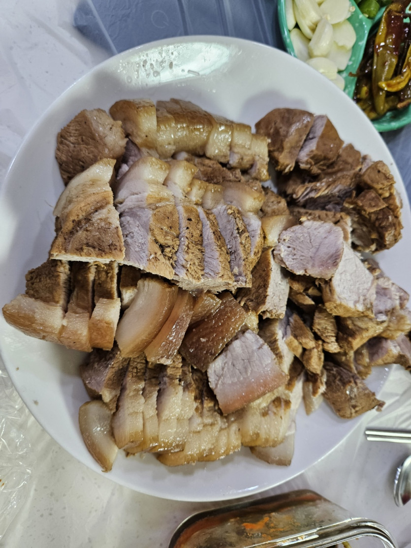 맛저들 하시져 전 늦저! 고생했으니 고기!(0)