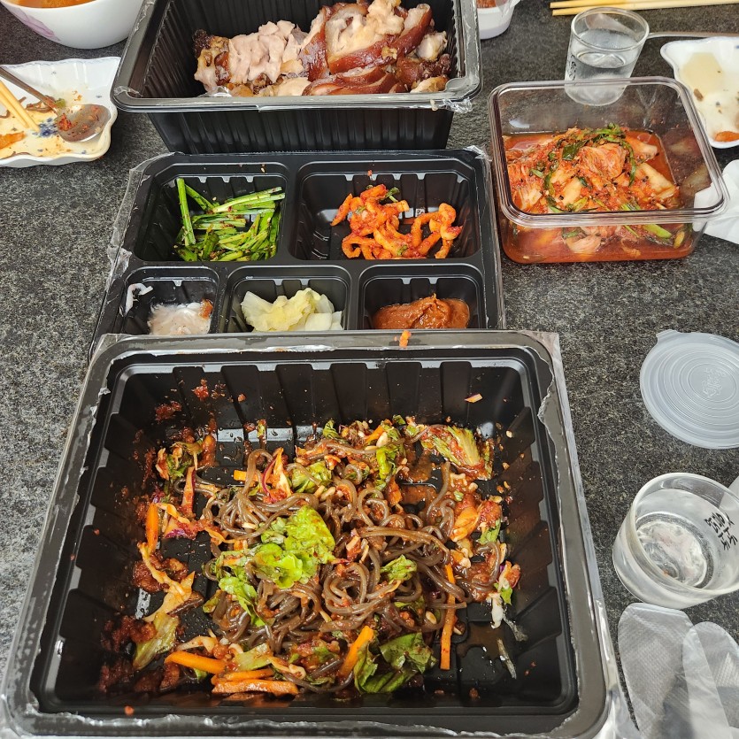 가족들이랑 뒷풀이해요(0)