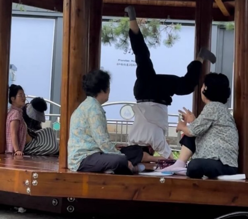 할아보이 ㄷㄷ ⚫️-⚫️(0)