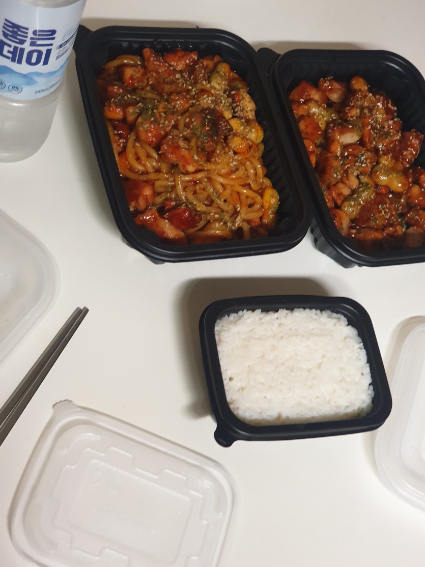 야식도 먹었고 조금만 더 달리고 자야겠네여(0)