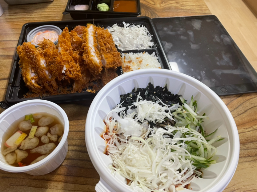 간만에 돈까스먹어보것습네다(0)