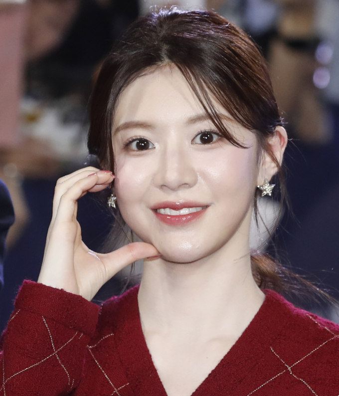 설인아 vs 고윤정(1)