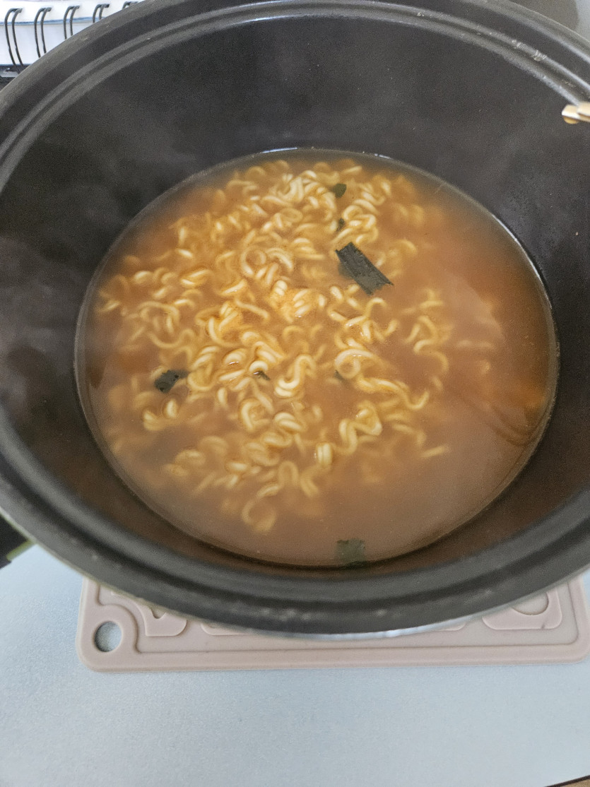 ㅅㅂㄴㄷ아 맛점하셔요...(0)
