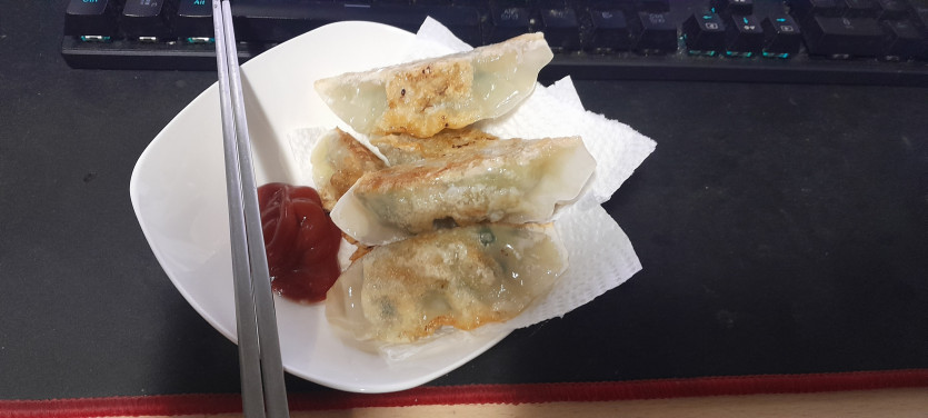 소중한 군만두 안주 만포 팝니다.(0)